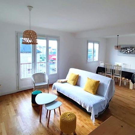 Appartement 76M2 Lumineux Centre Ville Garage Prive 3Ieme Etage Sans Ascenseur Fougeres Exterior photo